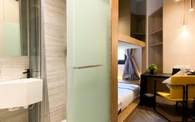 ST Signature Tanjong Pagar, SHORT OVERNIGHT, 12 hours: 8PM-8AM – Guest Rooms – Singapore