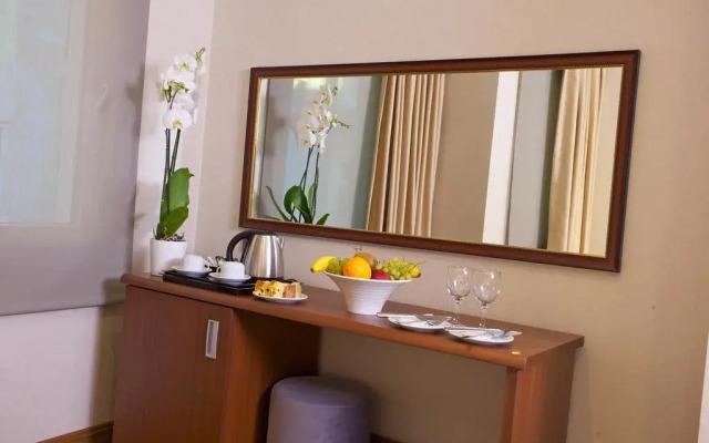 The Coach Hotel