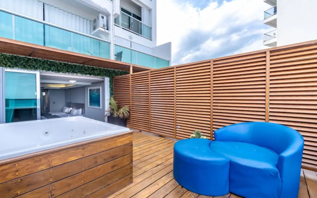 Ocean Front | Sea View
