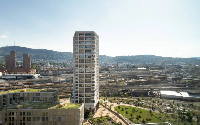 Renaissance Zürich Tower Hotel