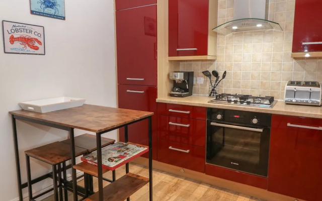 8 Pen Llanw Tides Reach