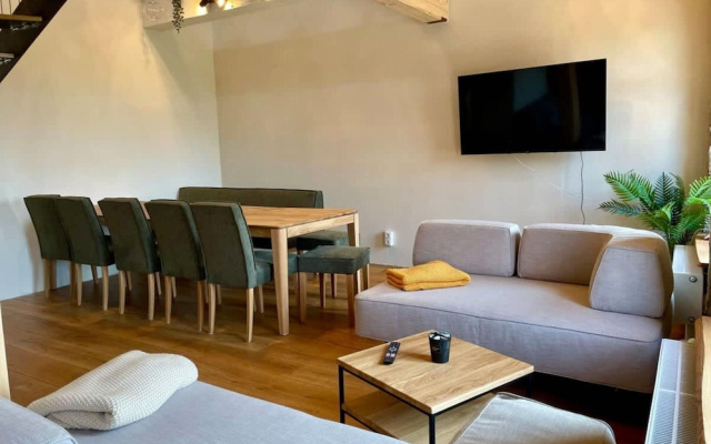 Galeriewohnung mit 7 m Raumhohe, Whirlwanne & Kamin - Best Price!