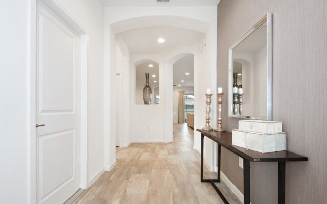 ACO PREMIUM – 6 bd with pool (1736)