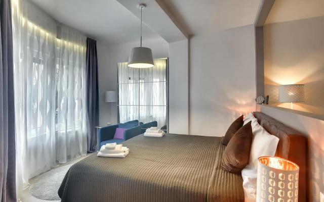 D&A Center Apartments