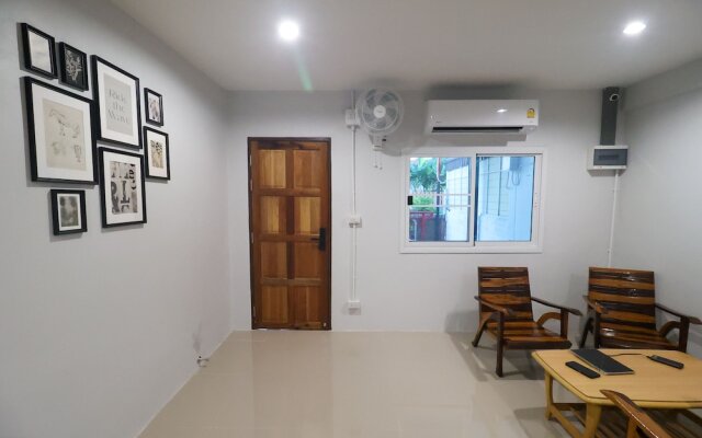 No.9 hostel kanchanaburi