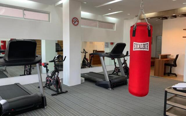 Villa MJ Maristela Beach Resort