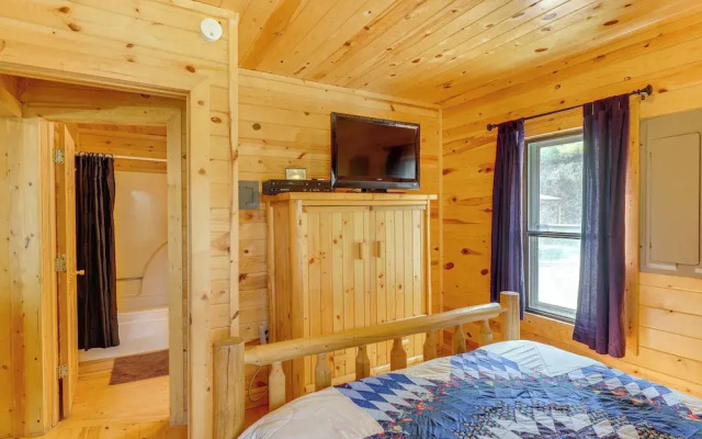 Deadwood 'wolf Cabin' w/ Fire Pit & Grill