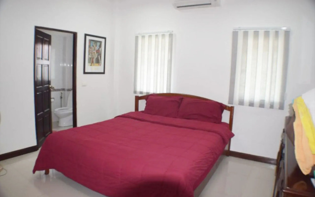 Luxury 5 Bed 5 Bath Villa