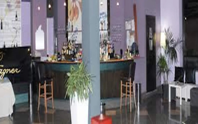 Marina Palace Hotel & Congress Hall