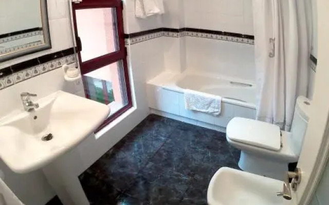 Somo Surfskate hostel