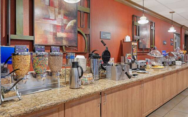Best Western Cascade Inn & Suites
