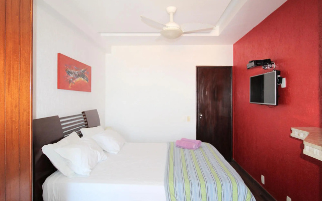 Pineapples F1106 | Copacabana Penthouse and Pool