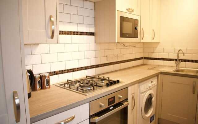 Newly Refurbished Edinburgh Apartment