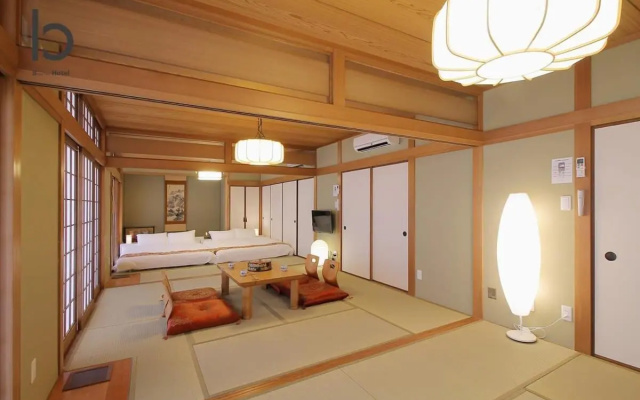 3 Bedroom Japanese apartment for 11 people 201 – Guest Rooms – Hiroshima