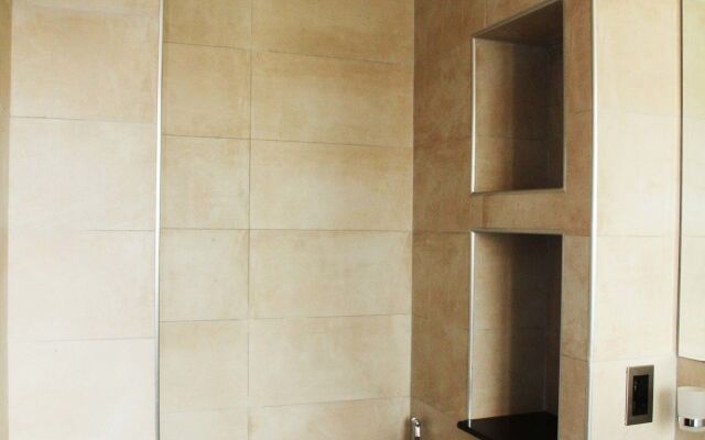 Speke Apartments Wampewo