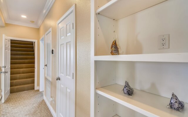 Beachfront Melody 4 Bedroom Home