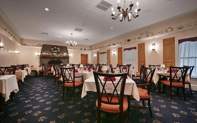 Best Western Plus Revere Inn & Suites