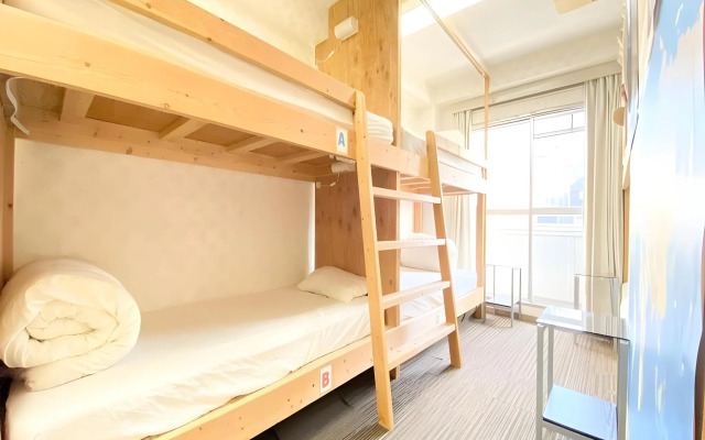 GUEST HOUSE B's Five II - Hostel