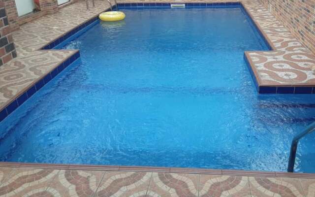 Royal City Dubai Hotel & Suites