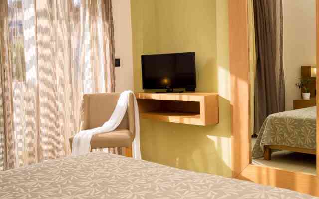 Atlantica Amalthia Beach Hotel – Adults only