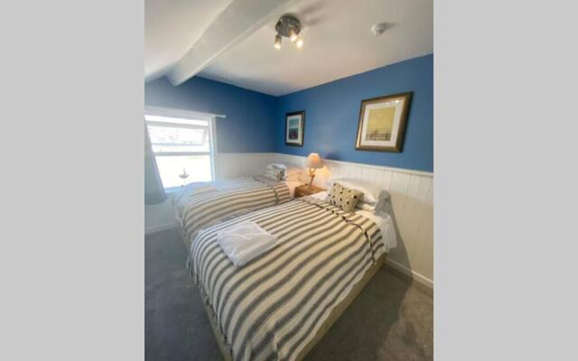 Seagulls Rest Marine Themed Seaview Apartment