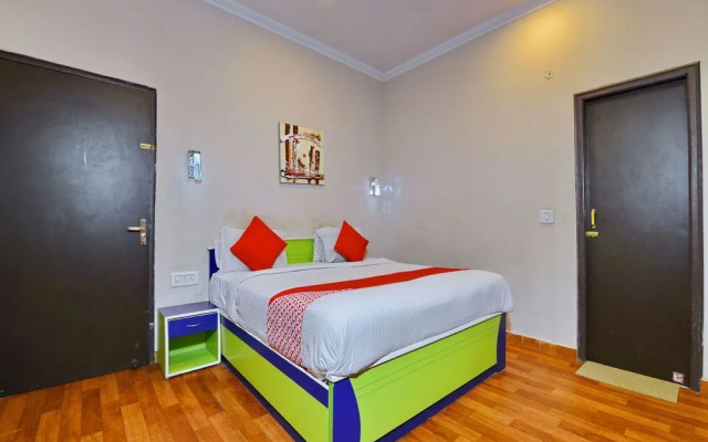Hotel Shri Laxmi Palace by OYO Rooms
