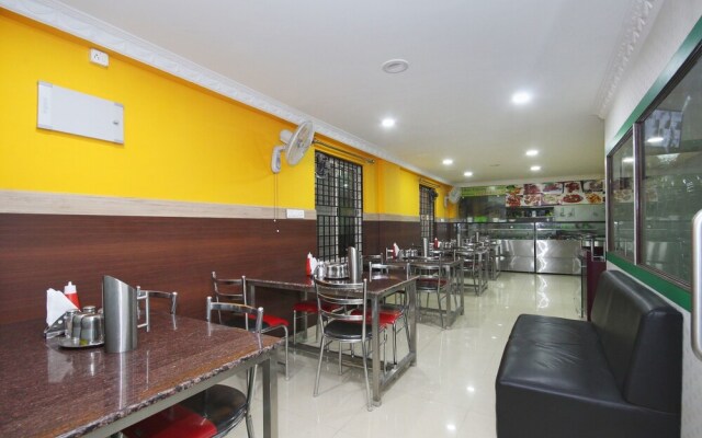 OYO 7480 Garden Green Deluxe 2