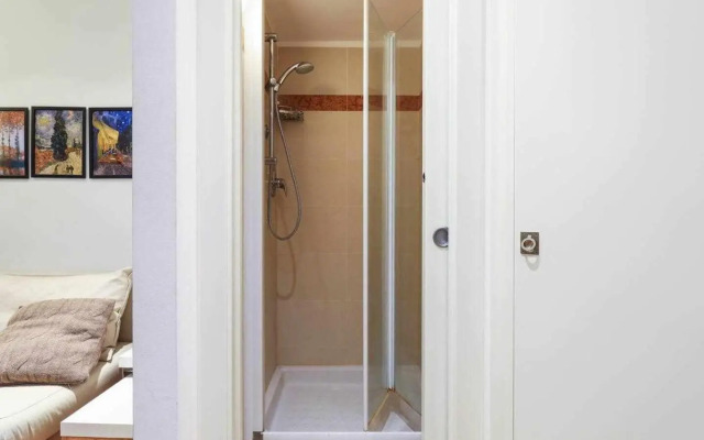 SV18C Charming modern flat S Ambrogio