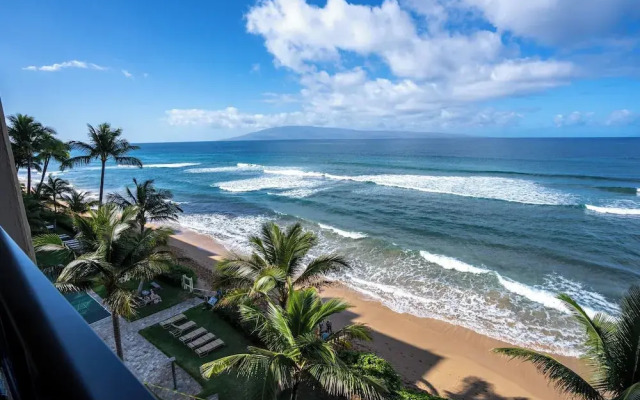 Oceanfront Kaanapali Studio Vistas