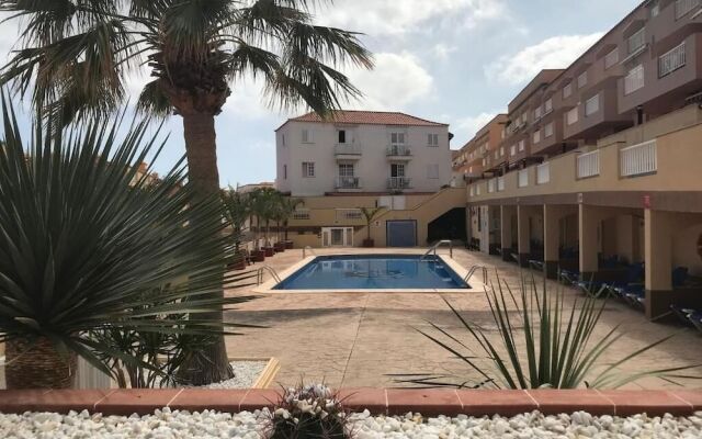 The Cozy Corner Apartment, Primera Línea con Vistas al Mar