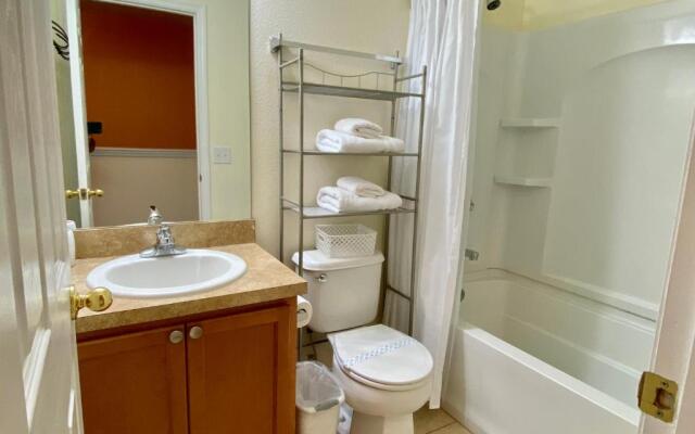 Three Bedrooms Townhome 3099