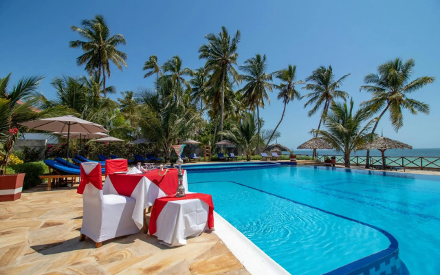 Sunny Palms Beach Bungalows
