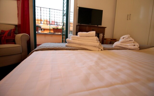 Tiepolo Romantic Terrace Apartment