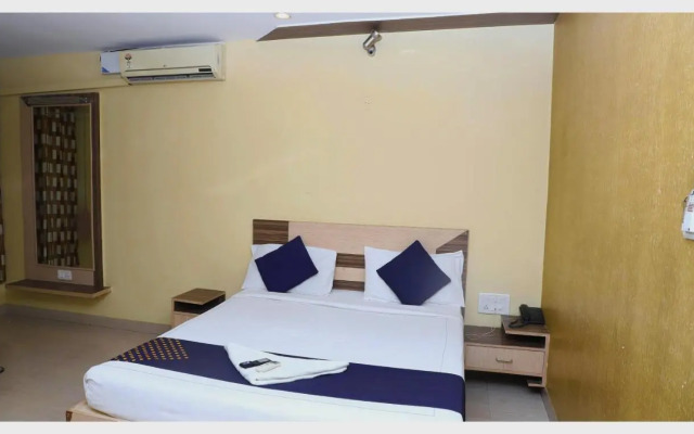 Smile Stay Hiland Suites