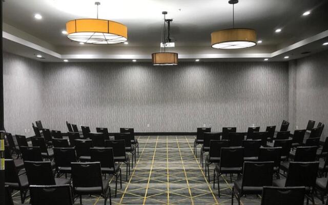 Holiday Inn & Suites McKinney - N Allen by IHG