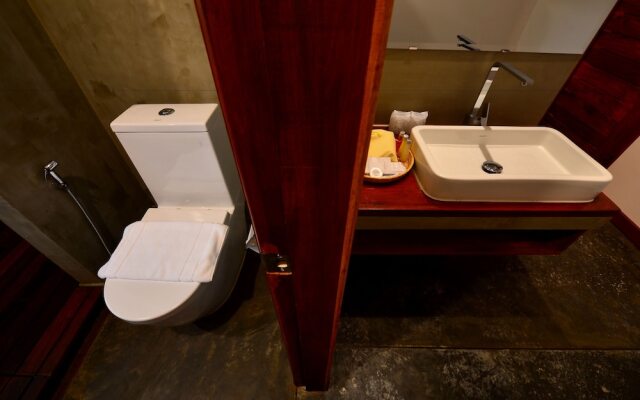 Tonle Tropic Boutique Hotel