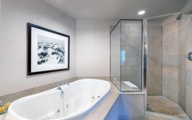 Franz Klammer 2 Bedroom