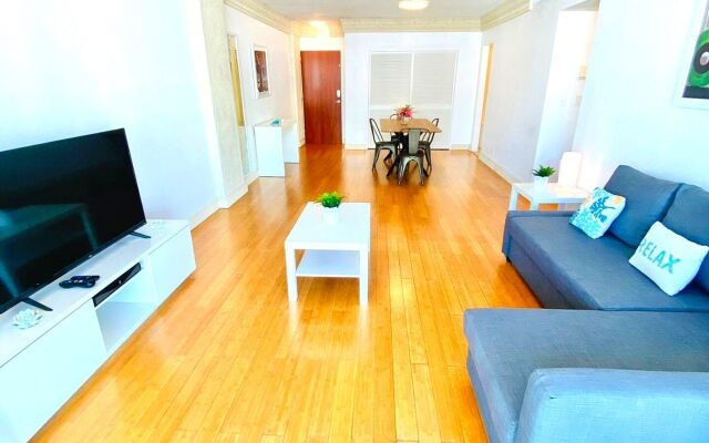 The Tides on Miami Hollywood