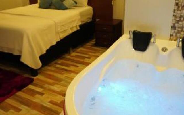 Hotel 80 Real