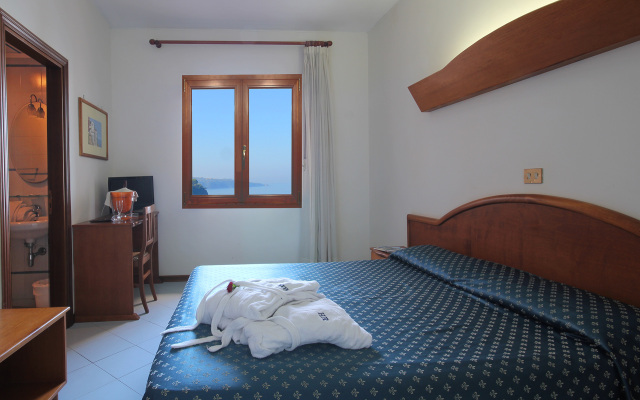 HR Hotel & Spa