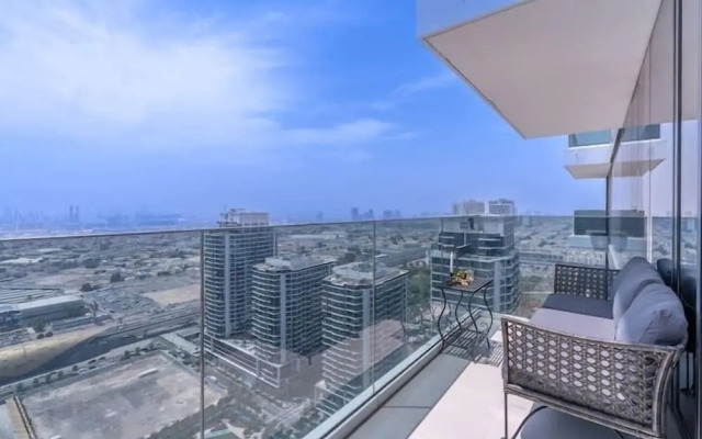 Vogue - Dubai Frame View