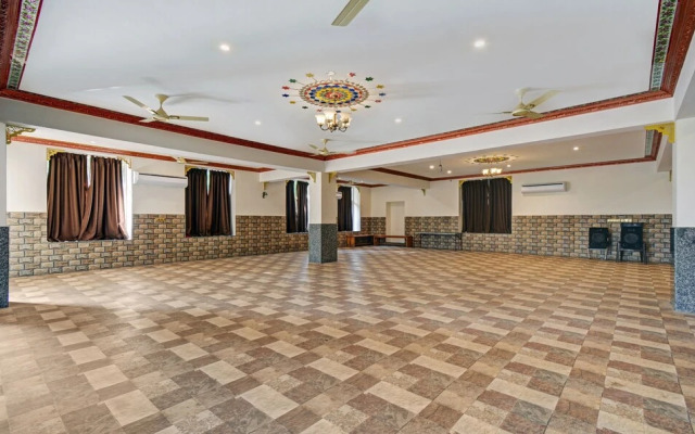 Treebo Trend The Lavit Malhar With Mountain View