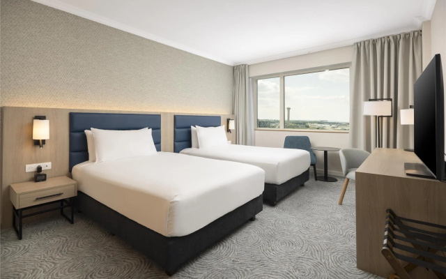 Hilton Paris Charles de Gaulle Airport - Image 4