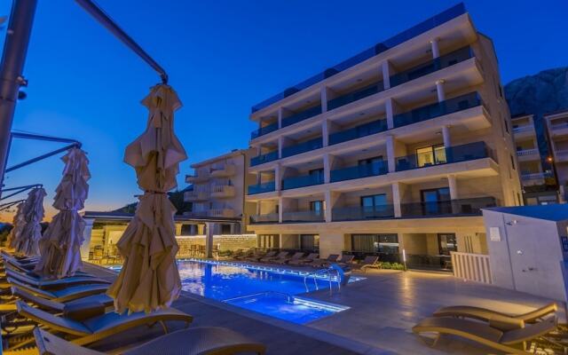Luxury ApartHotel Makarska