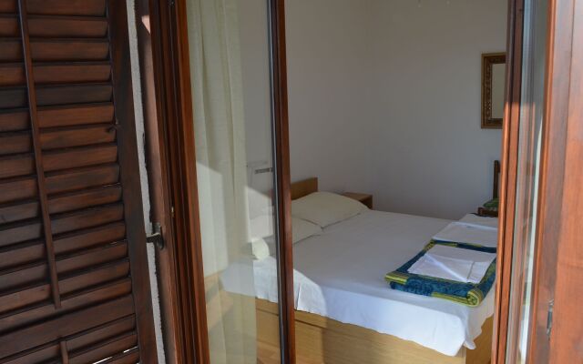 Apartment Jozo - 150 m from pebble beach: A2 Gradac, Riviera Makarska