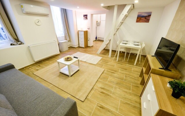 Two bedroom flat in the heart of city, Király str.