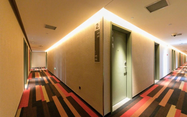 Ibis Shanghai Hongqiao Transportation Hub Qibao Hotel