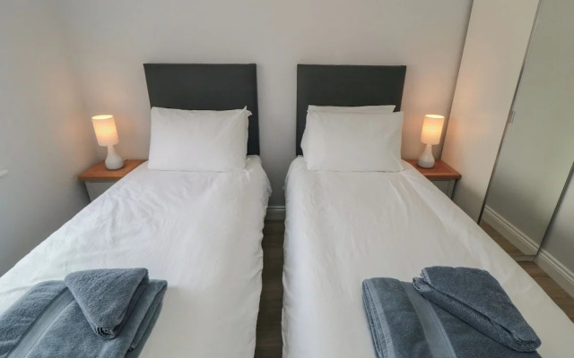 2 Staveley Cottages