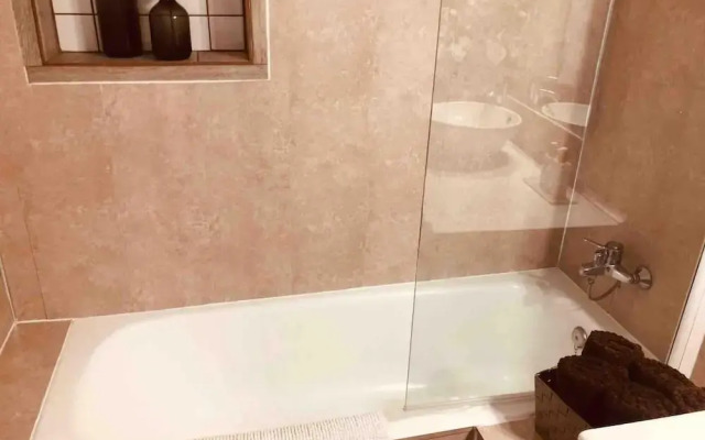 Lovely 2 Bed Apartment in Alcalali