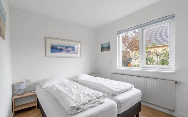 Modernly Furnished Holiday Home for 6 People